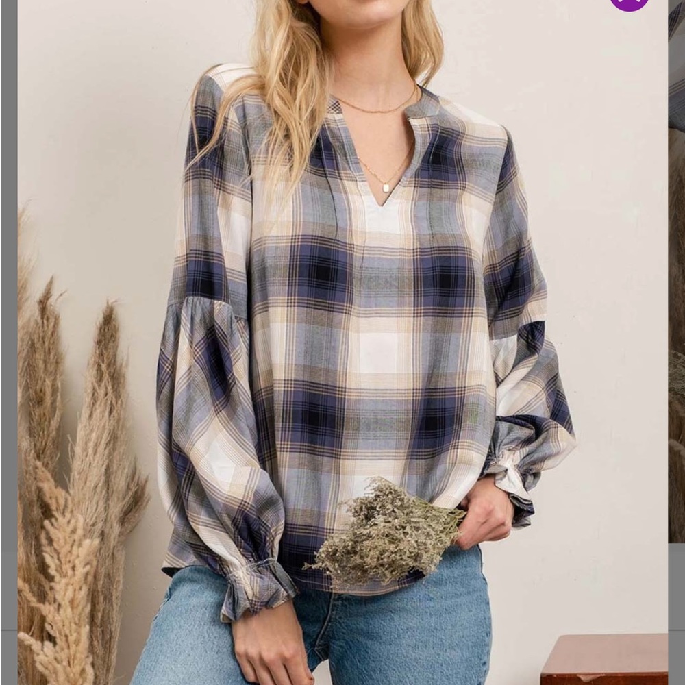 NEW IN PACKAGE- Blu Pepper Navy & Cream Plaid Notch Neck Top